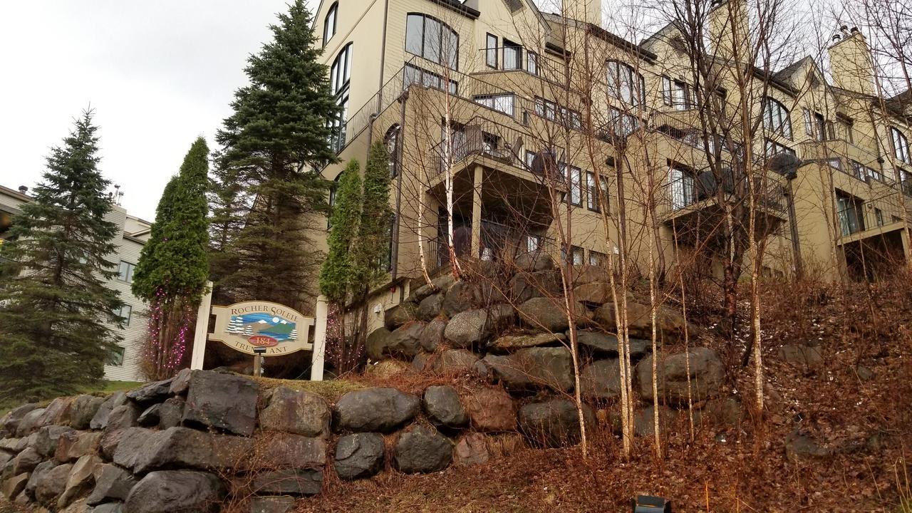2 Bedroom Condo In Pedestrian Village By Amazing Property Rentals Mont-Tremblant Exteriér fotografie